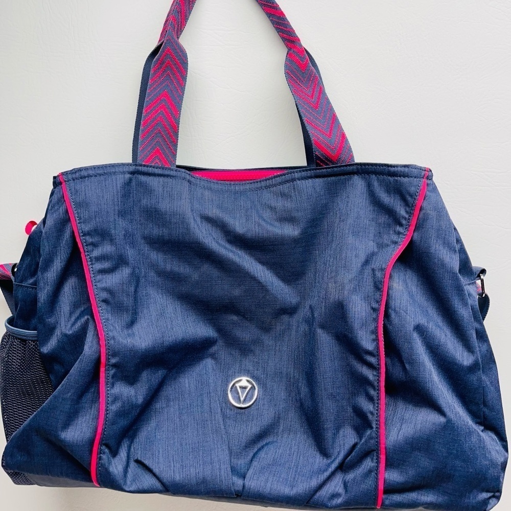 Ivivva tournament duffle bag